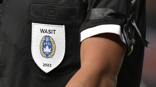 Hukuman Tebang Habis untuk Trio Liga 1 yang Terlibat Pengeroyokan Wasit Tarkam