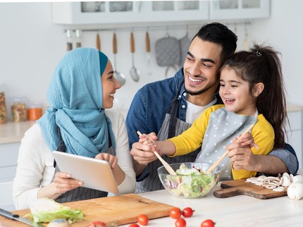 5 Makanan yang Dilarang Diberikan pada Anak saat Sahur dan Berbuka Puasa