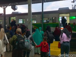 386 Ribu Orang Bepergian Naik KA dari Daop 8 Surabaya Selama Libur Nataru