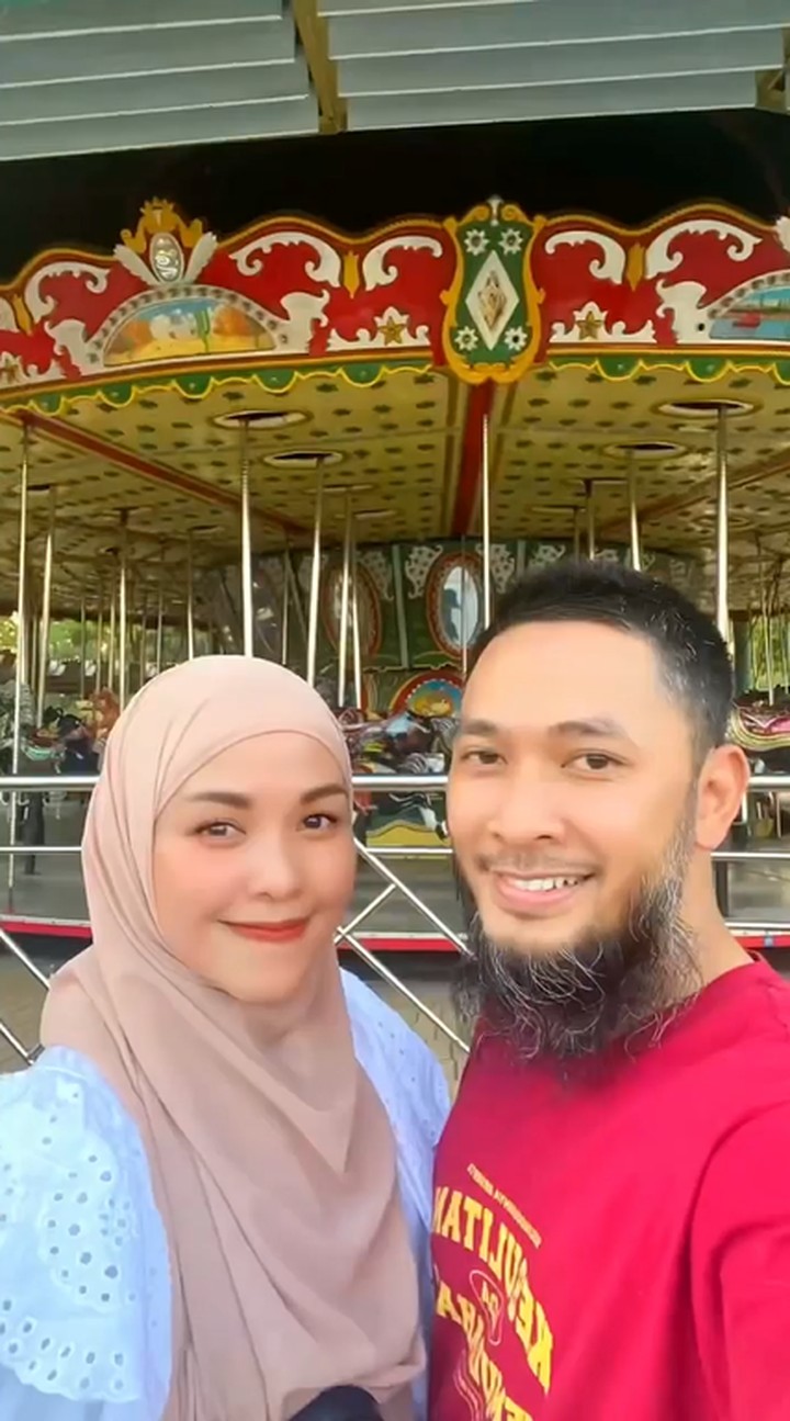 Uki Eks NOAH & Metha Yunatria