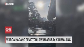 VIDEO: Warga Hadang Pemotor Lawan Arus di Kalimalang