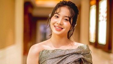 img-title Zee Lulus dari JKT48, Ucapkan Salam Perpisahan untuk Fans