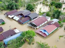 Melihat dari Udara Banjir Merendam Ribuan Rumah di Barito Selatan Kalteng