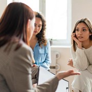 Siap-siap dengan Pertanyaan yang Menjengkelkan saat Lebaran, Begini Cara Setiap Zodiak Menghadapinya!
