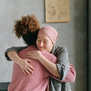 Nggak Pandang Bulu, 4 Zodiak Ini Memang Terkenal Berhati Mulia dan Suka Bantu Sesama