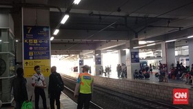 Sempat Ada Gangguan, Perjalanan KRL di Stasiun Manggarai Normal Lagi