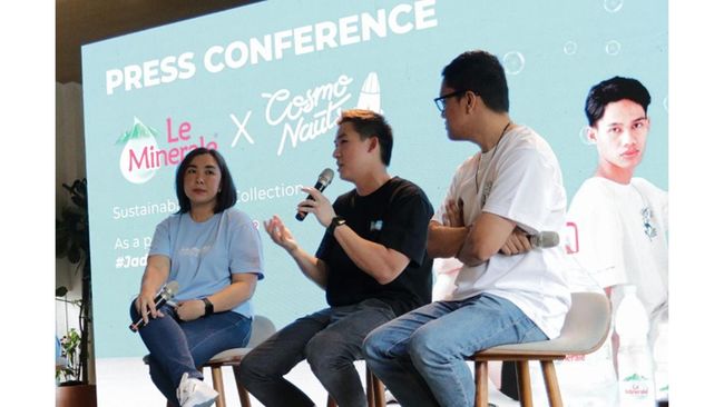 Le Minerale bersama Cosmonauts Spacewear meluncurkan kaos berbahan campuran botol PET daur ulang sebagai edukasi gaya hidup sustainability ke anak muda.