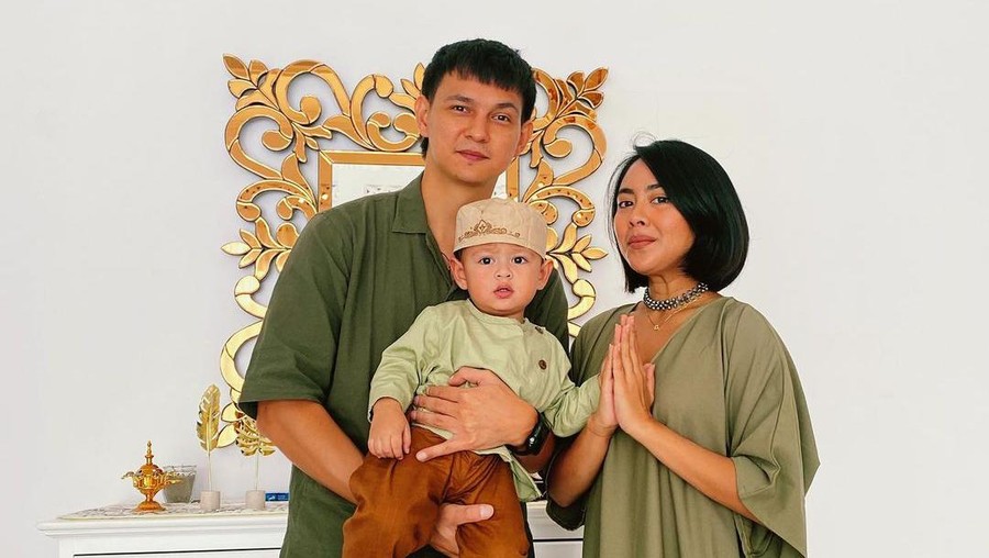 Potret Marcell Darwin dan Qeenan