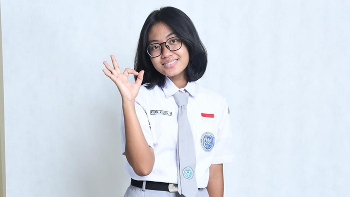Ini Ryura Assyifa, Siswi yang Diterima di 10 Kampus Luar Negeri dan Pernah Jadi Murid Agnez Mo