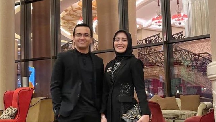 Sahrul Gunawan Sahrul Gunawan dan Dine Mutiara