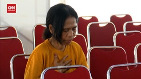 VIDEO: Jemaat Asal NTT Haru Pertama Kali Ibadah Di Katedral Jakarta