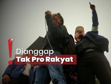 Demo Tolak UU Cipta Kerja, Jefri Nichol Lempar Tikus Mati ke Gedung DPR
