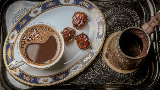 rekomendasi minuman pengganti kopi yang aman untuk lambung