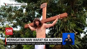 VIDEO: Tangis Jemaat Kristen Katolik Mengikuti Prosesi Jalan Salib