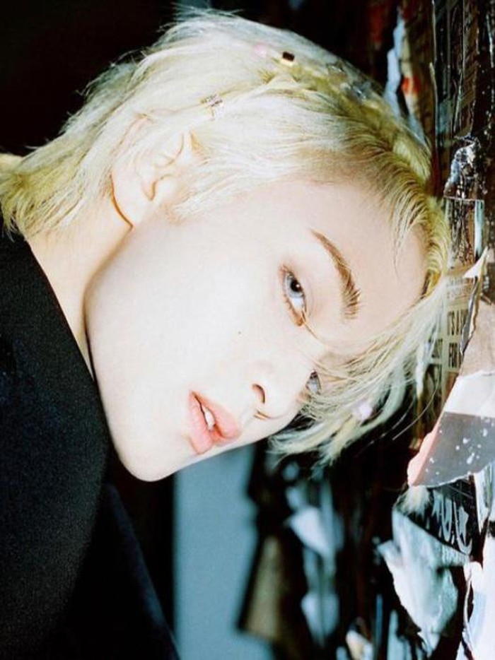 Tidak hanya menunjukkan keterampilan rapnya, Mark juga berhasil menampilkan warna vokalnya yang khas dalam lagu “Golden Hour” ini/Foto: instagram.com/nct