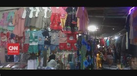VIDEO: Berburu Baju Lebaran, Pasar Ramai Didatangi Warga