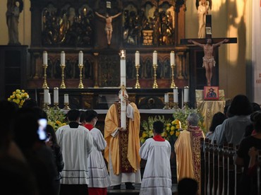 Bacaan Misa Katolik Lengkap dari Pembuka hingga Penutup