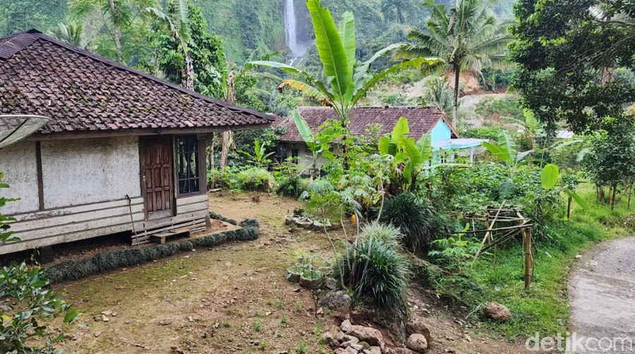 Rumah Abah Jajang Rumah Abah Jajang