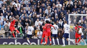 Hasil Tottenham vs Brighton: Dua Pelatih Kartu Merah, Spurs Menang 2-1