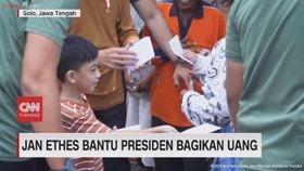 VIDEO: Jan Ethes Bantu Presiden Bagikan Uang