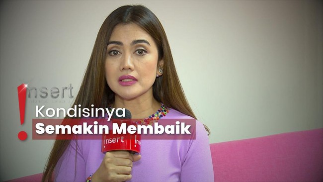 Lihat Ibu Dirawat, Adik Julia Perez Berharap Sang Kakak Masih Ada