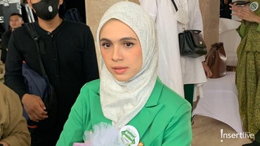 Nycta Gina Bangga, Anak-anaknya Sudah Pintar Sedekah Sejak Dini