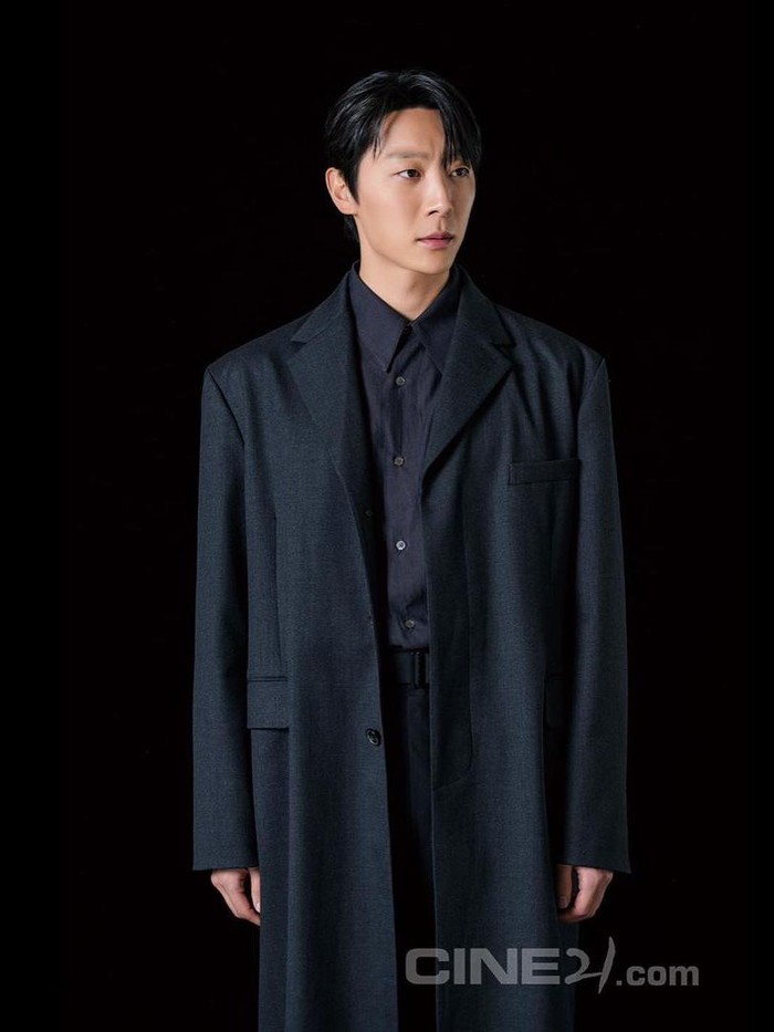 Shin Hyun Soo merupakan salah satu aktor asal Incheon, Korea Selatan yang lahir pada 8 Juli 1989. Di 2023 ini, ia akan resmi berusia 34 tahun./ Foto: instagram.com/shintop20