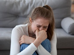 100 Kata-kata Sedih: Tema Motivasi, Galau, hingga Kehidupan