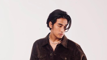 img-title Abidzar Sebut Ada Pesepak Bola Selain Egy Dekati Adiba Khanza, Inisialnya...