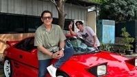 <p>Kedekatan Dio dengan sang ayah juga kerap mencuri perhatian. Banyak netizen menyebut mereka bagai pinang dibelah dua. Andre Taulany bahkan mengakui bahwa mereka memang berparas mirip, Bunda. "Abang Adek .. mirip kayak Adek Abang," tulis Andre. (Foto: Instagram @andreastaulany)</p>