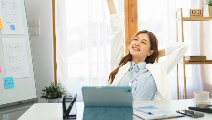 Nggak Usah Diikuti! Miliarder Ungkap Bahwa Sederet Nasihat Ini Sudah Ketinggalan Zaman, Apa Saja?