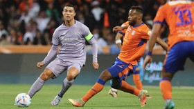 Tak Cetak Gol dan Gagal Menang, Ronaldo Kusut Keluar Lapangan