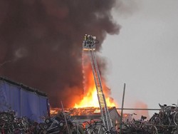 Gudang Kimia Terbakar di Hamburg, Warga Diminta Tutup Jendela-Pintu
