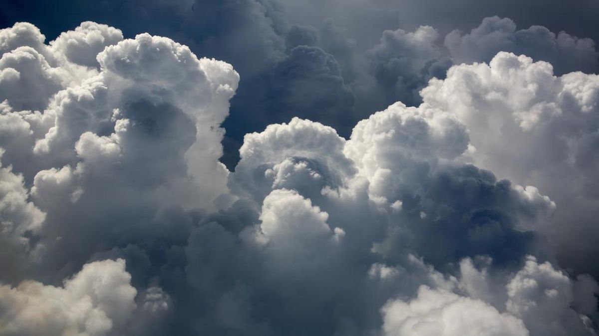 Gumpalan Busa Hitam Melayang di Langit Subang, Dedi Mulyadi Buka Suara