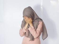 Mahasiswi Dianiaya Mantan Ustazah gegara Cemburu Dekat dengan Pria