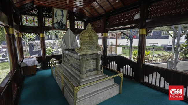 FOTO: Mengunjungi Rumah Pengasingan Cut Nyak Dien di Sumedang