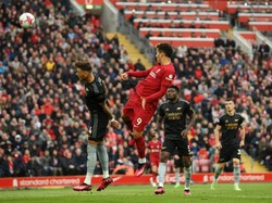 Gemuruh Anfield Bikin Arsenal Tak Berdaya
