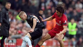 Bintang Arsenal Menangis 'Dikolongi' Alexander-Arnold