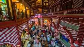 FOTO: Masjid Merah Menawan nan Bersejarah di Sri Lanka