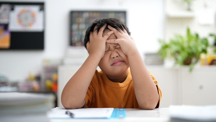 Mengenal Fobia Matematika pada Anak, Penyebab dan Cara Mengatasinya Mengenal Fobia Matematika pada Anak, Penyebab dan Cara Mengatasinya