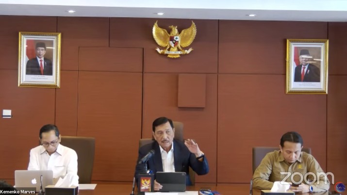 Menko Marves Luhut Binsar Pandjaitan saat menyampaikan update Kerja Sama Indonesia - Tiongkok. (Tangkapan Layar Youtube Kemenko Bidang Kemaritiman dan Investasi RI)