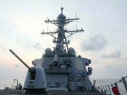 Makin Tegang, China-AS Kerahkan Kapal Perang di Laut China Selatan