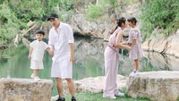 <p>Kompaknya keluarga Glenn dan Chelsea mendapat banyak pujian dari netizen, Bunda. Tak sedikit dari mereka yang mendoakan agar keluarga Glenn dan Chelsea mendapat keberkahan dan kesehatan. (Foto: Instagram: @chelseaoliviaa)</p>
