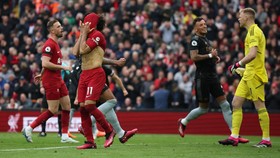 Top 3 Sport: Adesanya Sukses Balas Dendam, Arsenal Gagal Menang