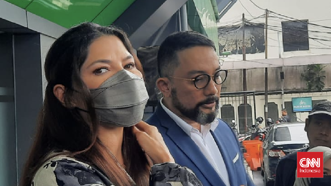 Sidang putusan atas gugatan wanprestasi terhadap Tamara Bleszynski ditunda hingga pekan depan melalui e-court.