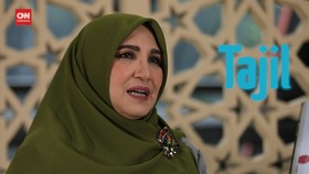VIDEO: Bolehkah Jual Cerita Sedih agar Orang Mau Bersedekah?