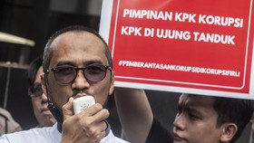 Eks Ketua KPK: Sikap Alex soal Firli Bahuri Lindungi Kejahatan