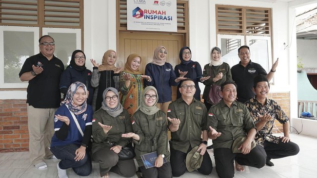 Rumah Inspirasi yang dibangun CT Arsa Foundation ini merupakan fasilitas pendidikan untuk masyarakat terutama anak-anak di Muara Gembong, Bekasi.