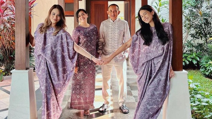 Inspirasi Baju Lebaran Keluarga ala Artis Indonesia, dari Nagita Slavina hingga Maia Estianty