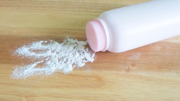 FAKTA BEDAK BAYI JOHNSON &amp; JOHNSON